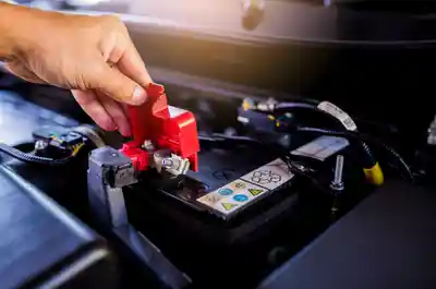 Changer sa batterie de voiture : combien ça coûte ?